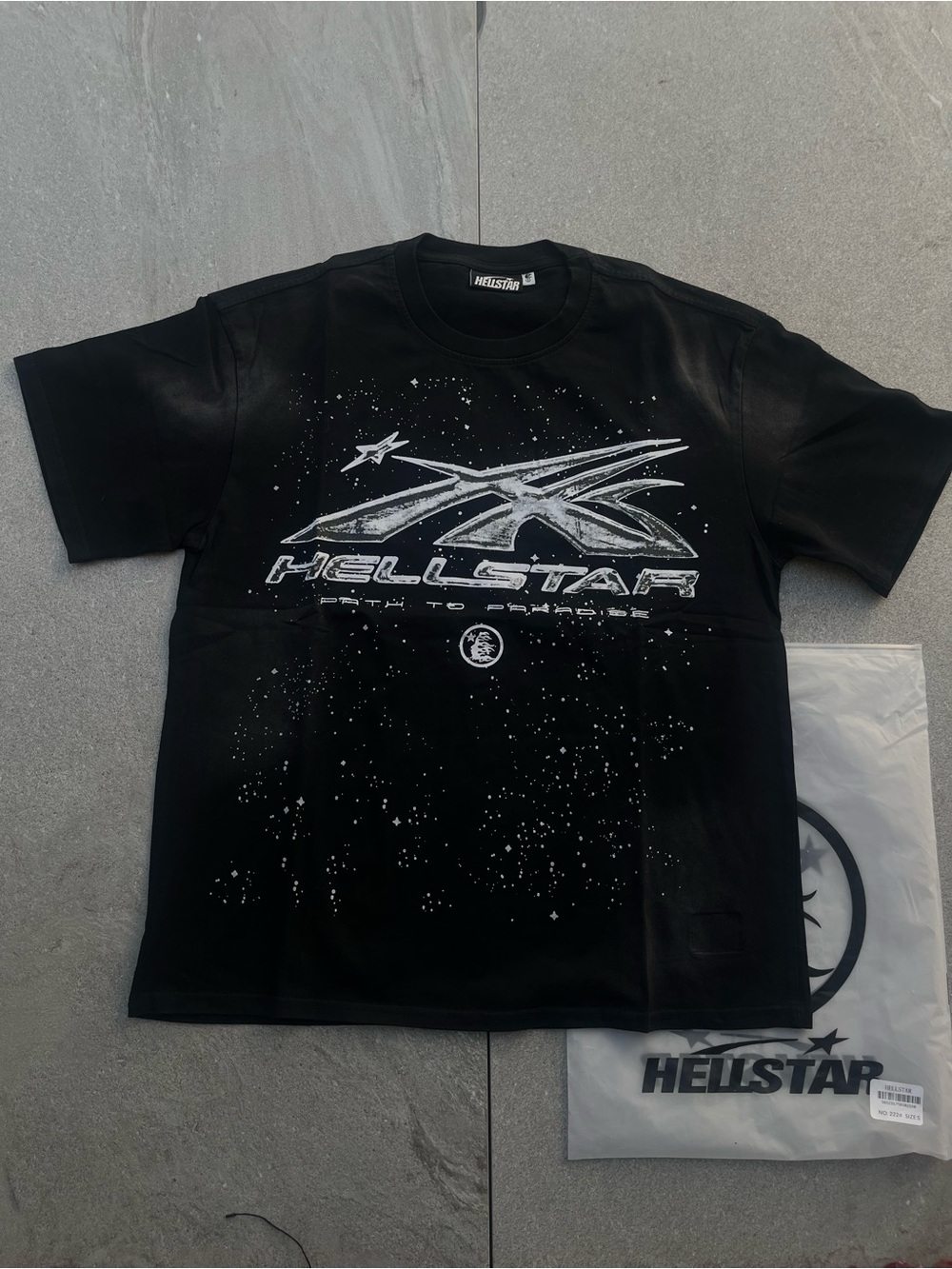 Hellstar Men's Black Graphic Short Sleeve Tee